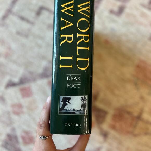 VTG 1995 Oxford Companion to WWII Hard Cover Book History Buff Educational - Picture 2 of 11